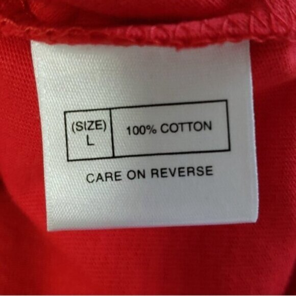 New Disneyland Hong Kong Red Graphic Tee Size Large Mickey Minnie Donald… - Picture 9 of 15